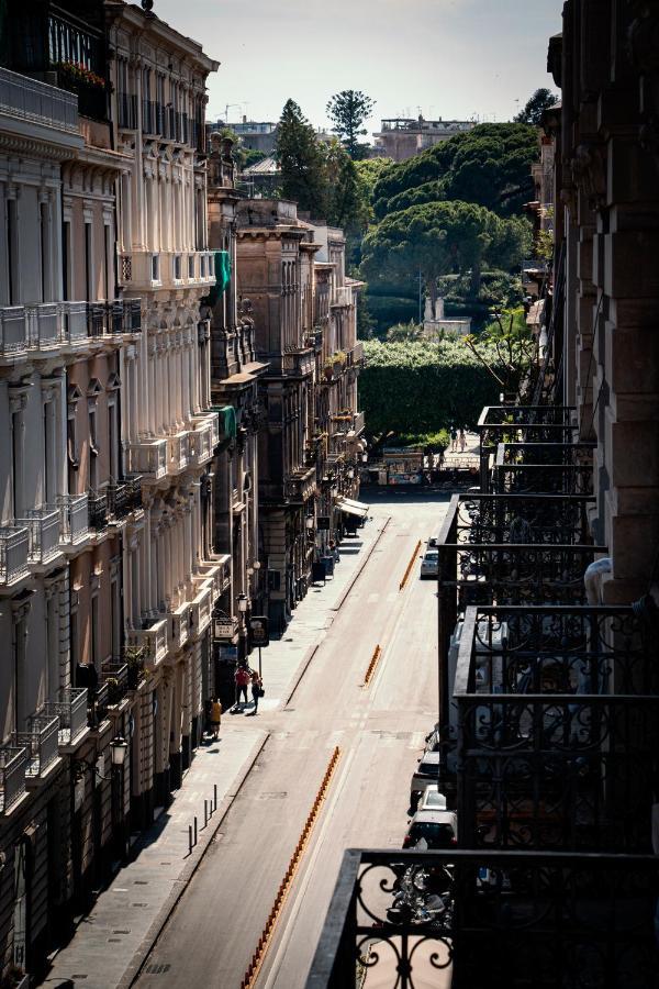 Exclusive Gina'S Apartment カターニア エクステリア 写真